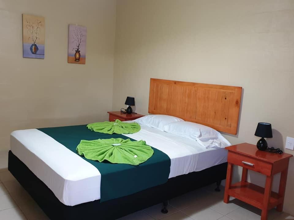 Transit Motel Mulifanua Ngoại thất bức ảnh